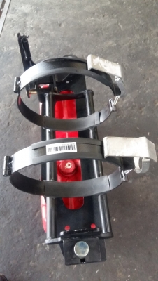 แท่นยึดถังแก๊ส LPG Forklift รถยกฟอร์คลิฟท์ ทุกยี่ห้อ รุ่น แบบสวิงลงด้านล่าง