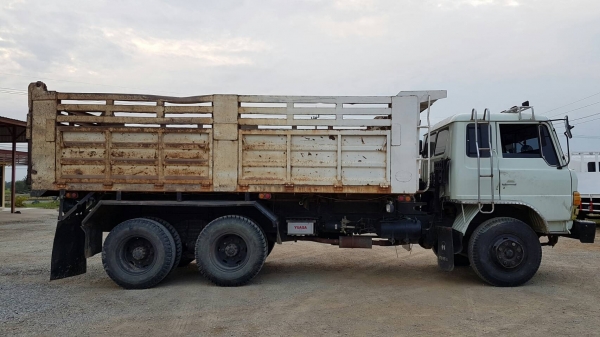 ขาย กระบะดั้ม กระบอกพร้อมปั้มไฮดรอลิค ( ยกเว้นเกียร์ฝาก) ตามสภาพ สนใจติดต่อเรา ดำสุโขทัย โทร 089-7087998,081-7855503 หรือเยี่ยมชมเว็ปไซได้ที่ www.dum-sukhothai.com