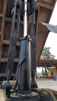 ขาย กระบะดั้ม กระบอกพร้อมปั้มไฮดรอลิค ( ยกเว้นเกียร์ฝาก) ตามสภาพ สนใจติดต่อเรา ดำสุโขทัย โทร 089-7087998,081-7855503 หรือเยี่ยมชมเว็ปไซได้ที่ www.dum-sukhothai.com