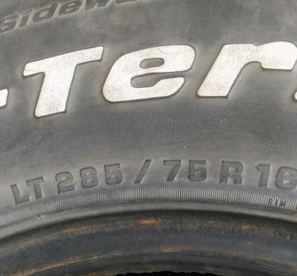 ขายยาง BF All 285/75/16