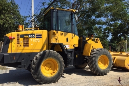 ขาย รถตักล้อยาง KOMATSU WA100-5 สวยแจ่ม ไร้ที่ติ นำเข้าจากญี่ปุ่น โทร.090-986-2521 อ๊อบ