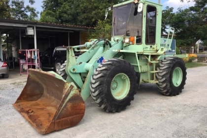 ขาย รถตักล้อยาง KOMATSU WA150-1 ซีเรียล 30,000++ เก่าญี่ปุ่น โทร.090-986-2521 อ๊อบ