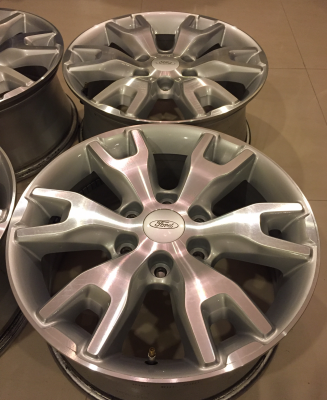 ล้อแท้ Ford Ranger Wildtrak 3.2 ขอบ18 สภาพสวย ไม่มีซ่อม ราคาไม่แพง ล้อแท้ Ford Ranger Wildtrak 3.2 ขอบ18 สภาพสวย ไม่มีซ่อม ราคาไม่แพง