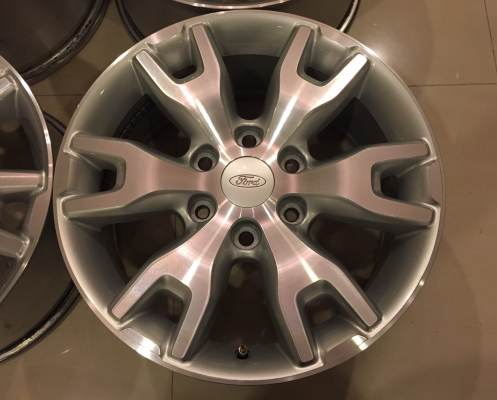 ล้อแท้ Ford Ranger Wildtrak 3.2 ขอบ18 สภาพสวย ไม่มีซ่อม ราคาไม่แพง ล้อแท้ Ford Ranger Wildtrak 3.2 ขอบ18 สภาพสวย ไม่มีซ่อม ราคาไม่แพง