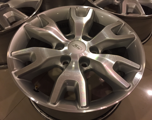 ล้อแท้ Ford Ranger Wildtrak 3.2 ขอบ18 สภาพสวย ไม่มีซ่อม ราคาไม่แพง ล้อแท้ Ford Ranger Wildtrak 3.2 ขอบ18 สภาพสวย ไม่มีซ่อม ราคาไม่แพง