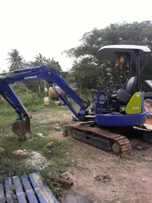 ขายด่วน รถแบคโฮ Airman AX33U  เพียง 300000 เท่านั้น