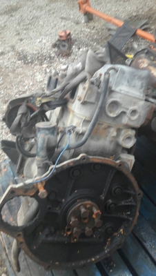 ขายด่วน เครื่อง Nissan carbon พร้อมเกียร์ เพียง 10000  บาท