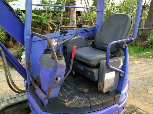 ขายรถแม็คโค KOMATSU PC20UU รถเก่านอกญี่ปุ่นแท้ ติดต่อ 086-324-1992