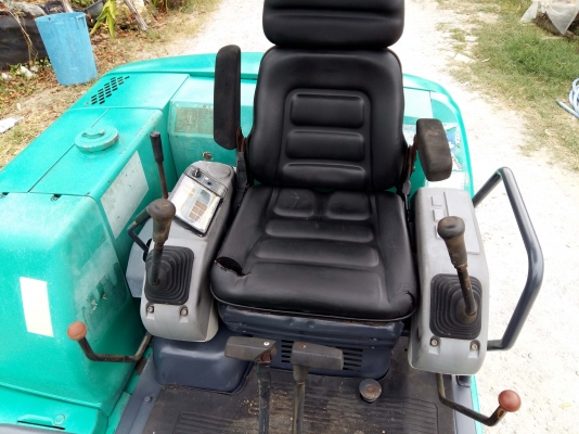 ขายรถแม็คโค KOMATSU PC30-7 รถเก่านอกญี่ปุ่นแท้ สนใจติดต่อ 086-775-7900 086-324-1992