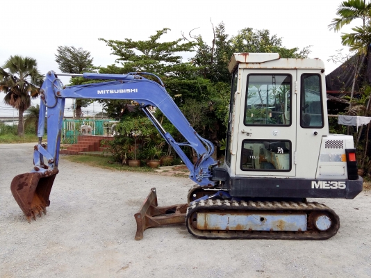 ขายรถแม็คโค MITSUBISHI ME35 รถเก่านอก พร้อมใช้งาน สนใจติดต่อ 086-775-7900 086-324-1992