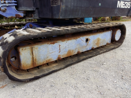 ขายรถแม็คโค MITSUBISHI ME35 รถเก่านอก พร้อมใช้งาน สนใจติดต่อ 086-775-7900 086-324-1992