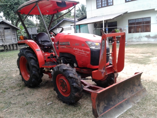 ต้องการขายรถไถ L3008 (085-0177471)]ลดสุดๆสำหรับวันนนี้ แถมโรตารี่สภาพใหม่เอี่ยมราคา40000