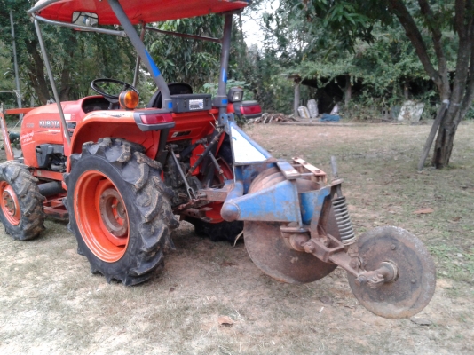 ต้องการขายรถไถ L3008 (085-0177471)]ลดสุดๆสำหรับวันนนี้ แถมโรตารี่สภาพใหม่เอี่ยมราคา40000