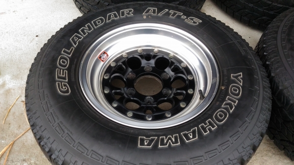 ขายล้อพร้อมยาง 265/70/16 ปี 14