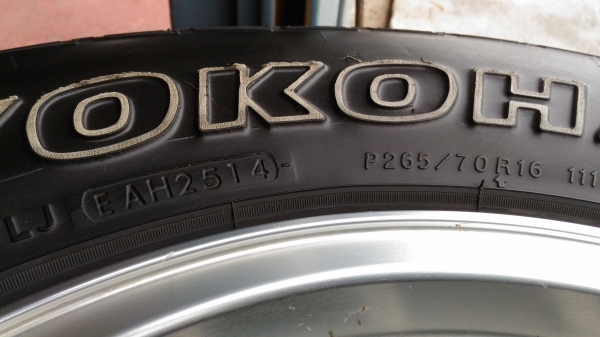 ขายล้อพร้อมยาง 265/70/16 ปี 14