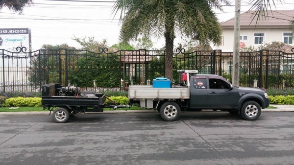 พ่วงท้ายลิฟ เก่าญี่ปุ่น ยกได้ 350 กิโลกรัม ขนาดยาว 2เมตร กว้าง 1.40 เมตร ปลั๊กไฟ7ช่อง ครอบบอลขนาด2" ล้อหน้าพับได้ แหนบเสริมเพิ่ม โช๊ควีโว้แท้ บรรทุกสบายๆ สนใจขอดูคลิปได้ทาง line .Id champ_rama2 083 5996979 ตจว ลากไปส่งได้คิดค่าส่งตามระยะทางครับ ราคา4 พ่วงท้ายลิฟ เก่าญี่ปุ่น ยกได้ 350 กิโลกรัม ขนาดยาว 2เมตร กว้าง 1.40 เมตร ปลั๊กไฟ7ช่อง ครอบบอลขนาด2" ล้อหน้าพับได้ แหนบเสริมเพิ่ม โช๊ควีโว้แท้ บรรทุกสบายๆ สนใจขอดูคลิปได้ทาง line .Id champ_rama2 083 5996979 ตจว ลากไปส่งได้คิดค่าส่งตามระยะทางครับ ราคา4