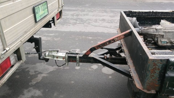 พ่วงท้ายลิฟ เก่าญี่ปุ่น ยกได้ 350 กิโลกรัม ขนาดยาว 2เมตร กว้าง 1.40 เมตร ปลั๊กไฟ7ช่อง ครอบบอลขนาด2" ล้อหน้าพับได้ แหนบเสริมเพิ่ม โช๊ควีโว้แท้ บรรทุกสบายๆ สนใจขอดูคลิปได้ทาง line .Id champ_rama2 083 5996979 ตจว ลากไปส่งได้คิดค่าส่งตามระยะทางครับ ราคา4 พ่วงท้ายลิฟ เก่าญี่ปุ่น ยกได้ 350 กิโลกรัม ขนาดยาว 2เมตร กว้าง 1.40 เมตร ปลั๊กไฟ7ช่อง ครอบบอลขนาด2" ล้อหน้าพับได้ แหนบเสริมเพิ่ม โช๊ควีโว้แท้ บรรทุกสบายๆ สนใจขอดูคลิปได้ทาง line .Id champ_rama2 083 5996979 ตจว ลากไปส่งได้คิดค่าส่งตามระยะทางครับ ราคา4