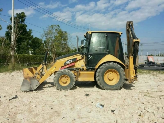 -ขออนุญาติขายรถ422E ชั่วโมงงาน5212 ชั่วโมงแท้ พร้อมใช้งานเอกสารครบราคาเบาๆ สนใจติดต่อ0853224877-0988930465