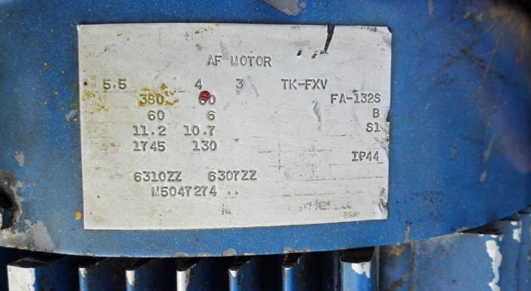 ** SOLD ** มอเตอร์เกียร์ Sumitomo 7.5 HP ทด 1:87 ( 17rpm) 380V พร้อมใช้งาน