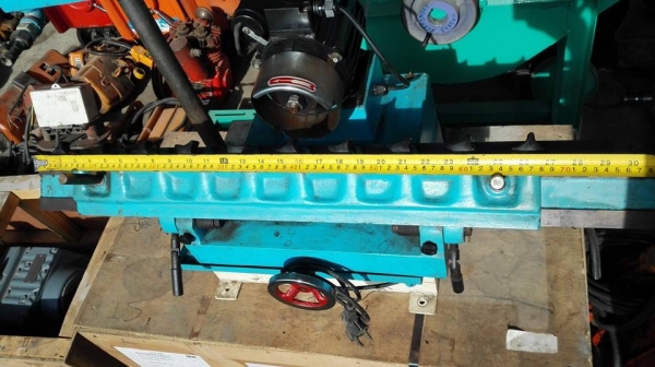 ** SOLD ** เครื่องลับใบมีด ใบไสไม้/สับ/หั่น ไฟบ้าน 220V พร้อมใช้งาน