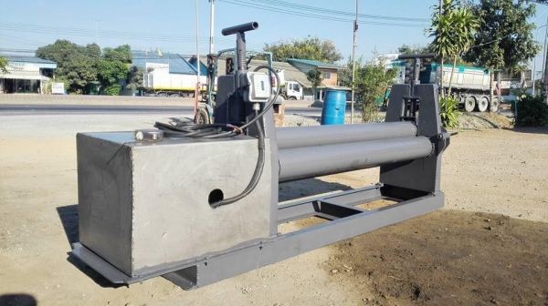 ** Sold ** เครื่องม้วนเหล็กแผ่นประกอบใหม่ 4 ฟุต 120 cm เพลาตัน ม้วนหนา 6 มิล 380V มาเทสได้ ** Sold ** เครื่องม้วนเหล็กแผ่นประกอบใหม่ 4 ฟุต 120 cm เพลาตัน ม้วนหนา 6 มิล 380V มาเทสได้