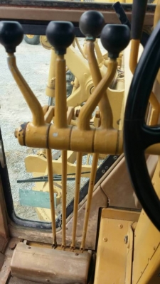 ขายรถเกรด แคท120จี ปี1985 เครื่องจักรมือสองนำเข้าสภาพดีครับ ขายรถเกรด แคท120จี ปี1985 เครื่องจักรมือสองนำเข้าสภาพดีครับ