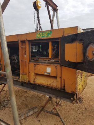 ขายเครื่องปั่นไฟ Denyo Sp 90 Kva เครื่อง Hino EL100 พร้อมใช้งาน สนใจติดต่อ 081-8481185,091-4902228 เอ