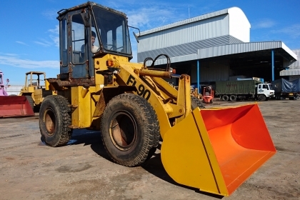 ขายรถตักล้อยาง FURUKAWA FL90 (สภาพดี) ขายรถตักล้อยาง FURUKAWA FL90 (สภาพดี)