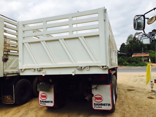 ขายรถสิบล้อดัมพ์ Hino เครื่อง 320 แรง ปี 46 ดัมพ์สามมิตร มีระบบลากพ่วง ยางใหม่ แอร์ ทะเบียนพร้อม ขายรถสิบล้อดัมพ์ Hino เครื่อง 320 แรง ปี 46 ดัมพ์สามมิตร มีระบบลากพ่วง ยางใหม่ แอร์ ทะเบียนพร้อม