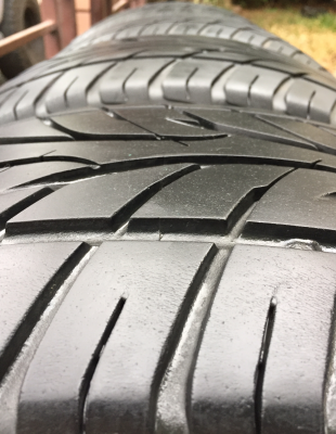 ยาง FALKEN 265 60 18 ปลายปี13 ดอกเยอะ พร้อมใช้งาน ราคาไม่แพง ยาง FALKEN 265 60 18 ปลายปี13 ดอกเยอะ พร้อมใช้งาน ราคาไม่แพง