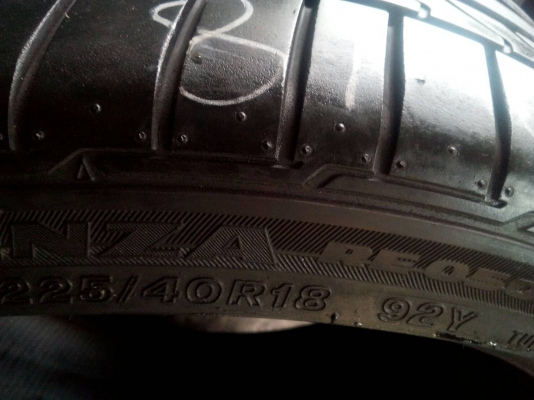 225/40R18 BRIDGESTONE POTENZA RE-050A ชุด 4 เส้น tel. 081-427-3941 225/40R18 BRIDGESTONE POTENZA RE-050A ชุด 4 เส้น tel. 081-427-3941