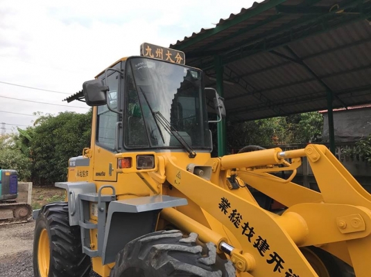 ขายรถตักล้อยาง KOMATSU WA150-3 นำเข้ามาจากประเทศญี่ปุ่น ยังไม่เคยใช้งานในประเทศไทย สภาพพร้อมใช้งาน สนใจติดต่อ081-948-5494