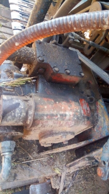 ขายรถเกี่ยวข้าวไทยเจริญ เครื่องHINO210เทอร์โบว์ปั๊ม23ช่วงล่าง12 ทำงานปกติ