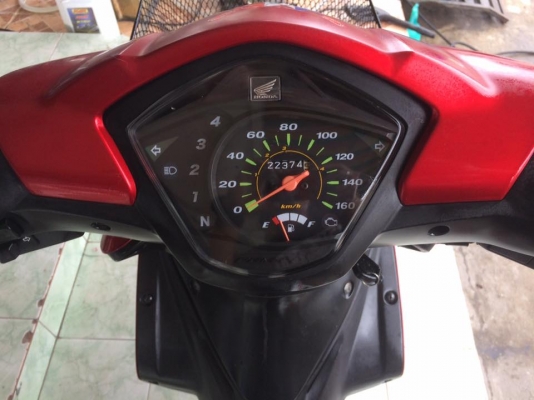 Honda Wave110i สีขาวแดง รถปี54 เครื่องดีพร้อมใช้งานครับ