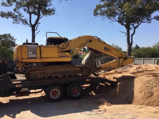 ขาย 1,390,000 KOMATSU pc 200-7 ทำงาน 12,xxx ชั่วโมง เครื่องดี โช่หนา เอวแน่น ปั้มดีไฟฟ้าครบ  เอกสารอินวอยท์ รถอยู่ จ.มหาสารคาม โทร&amp;ไอดีไลน์ 090-772-3710 090-772-3708