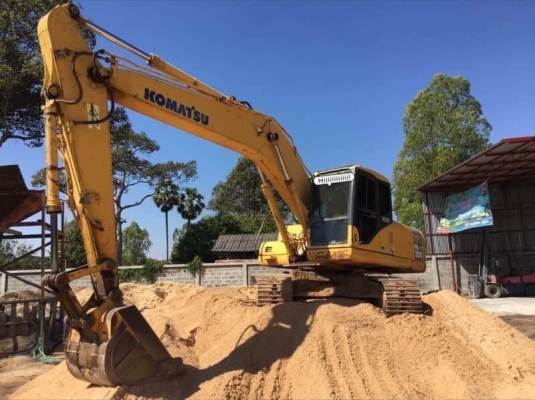 ขาย 1,390,000 KOMATSU pc 200-7 ทำงาน 12,xxx ชั่วโมง เครื่องดี โช่หนา เอวแน่น ปั้มดีไฟฟ้าครบ  เอกสารอินวอยท์ รถอยู่ จ.มหาสารคาม โทร&amp;ไอดีไลน์ 090-772-3710 090-772-3708