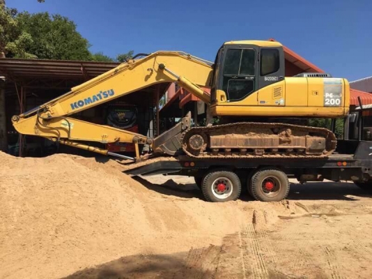 ขาย 1,390,000 KOMATSU pc 200-7 ทำงาน 12,xxx ชั่วโมง เครื่องดี โช่หนา เอวแน่น ปั้มดีไฟฟ้าครบ  เอกสารอินวอยท์ รถอยู่ จ.มหาสารคาม โทร&amp;ไอดีไลน์ 090-772-3710 090-772-3708