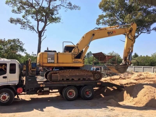 ขาย 1,390,000 KOMATSU pc 200-7 ทำงาน 12,xxx ชั่วโมง เครื่องดี โช่หนา เอวแน่น ปั้มดีไฟฟ้าครบ  เอกสารอินวอยท์ รถอยู่ จ.มหาสารคาม โทร&amp;ไอดีไลน์ 090-772-3710 090-772-3708
