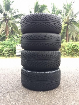 ขายล้อแม็กพร้อมยาง Prodrive ขอบ18 4ล้อ 9,500 บาท