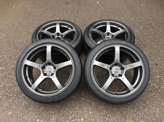 ขายล้อแม็กพร้อมยาง Prodrive ขอบ18 4ล้อ 9,500 บาท