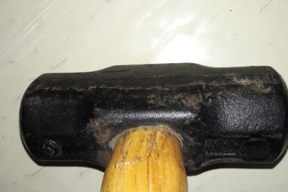 ขายค้อนปอนเมกาขนาด5-6ปอน Made in USA.ใหม่เก่าเก็บด้ามยาวประมาณ100CM.