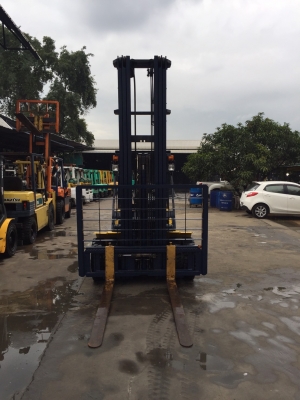 KOMATSU FD30-11 เครื่องดีเซล เกียร์ออโต้ เสาสูง7.50เมตร สนใจติดต่อ083-062-0223(ปอน)