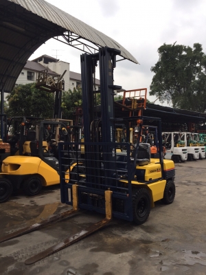 KOMATSU FD30-11 เครื่องดีเซล เกียร์ออโต้ เสาสูง7.50เมตร สนใจติดต่อ083-062-0223(ปอน)