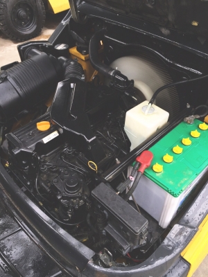 KOMATSU FD30-17 เครื่องดีเซล เกียร์ออโต้ เสา3เมตร สนใจติดต่อ083-062-0223(ปอน)