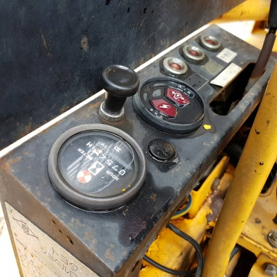 รถตักล้อยางเล็กเก่านอก JOBSUN 25DK4 เครื่องยนตร์ดีเซล