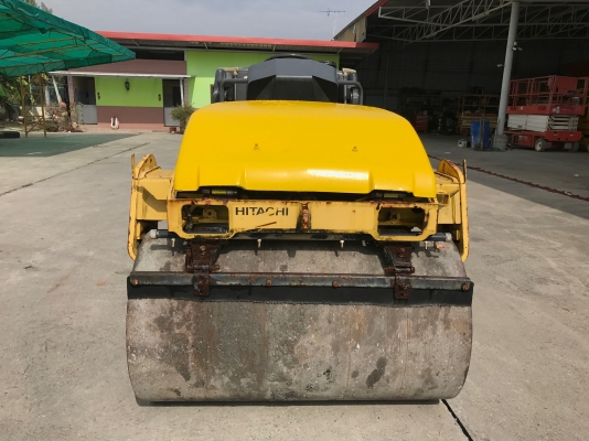 ขายรถบด3ตัน HITACHIรุ่นCC135นำเข้าญี่ปุ่นไม่เคยใช้งานในไทย หน้าเหล็กหลังยาง ขับ2เพลาเอวอ่อน เครื่องอีซูซุ3สูบ สภาพดีพร้อมใช้งาน มีให้เลือกหลายคันหลายขนาด