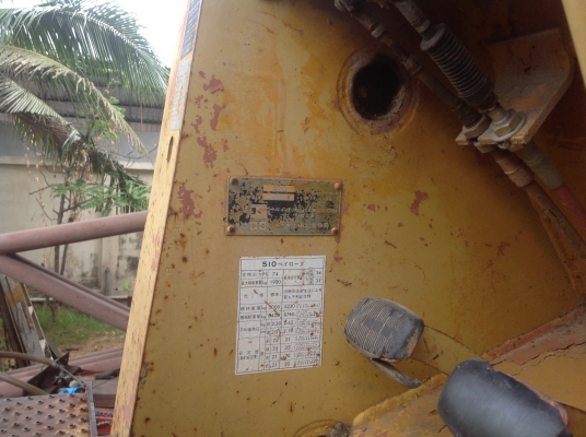 ขายตักล้อยาง KOMATSUรุ่น 510 เครื่องกรองเดี่ยว ตามสภาพ ขายตักล้อยาง KOMATSUรุ่น 510 เครื่องกรองเดี่ยว ตามสภาพ