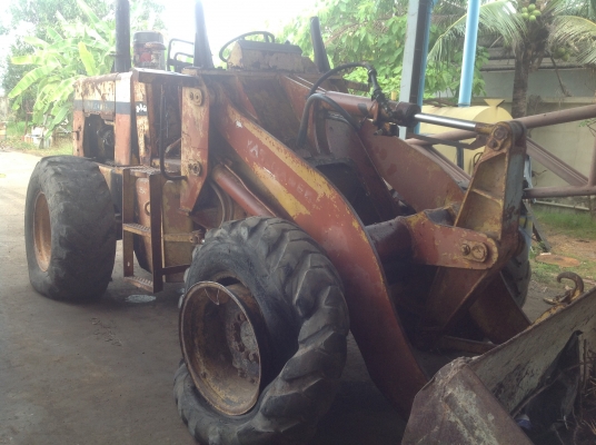 ขายรถตักล้อยาง KOMATSUรุ่น 510 เครื่องกรองเดี่ยว ตามสภาพ ขายรถตักล้อยาง KOMATSUรุ่น 510 เครื่องกรองเดี่ยว ตามสภาพ