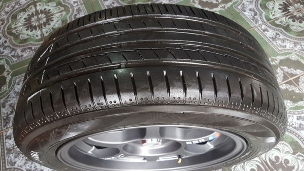 ขายล้อใหม่15 SSR 4รู100 ยางเปอร์เช็นปี14  4 ล้อ  ล้