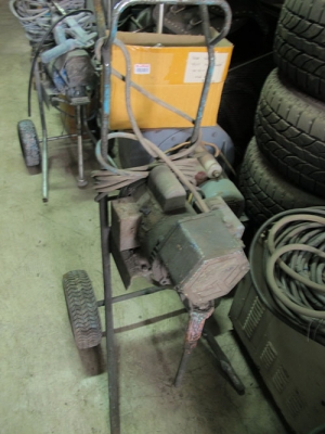 ขายชุดมอเตอร์ปั๊มพ่นสีพาวเดอร์โค้ดพร้อมตัวทำกระแสไฟฟ้าของอเมริกาEM490 ใช้ไฟบ้าน